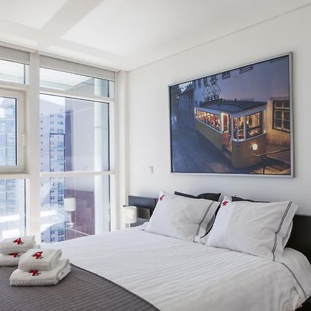 Rent4Rest Lisbon Parque Das Nacoes 17Th Floor River View ภายนอก รูปภาพ