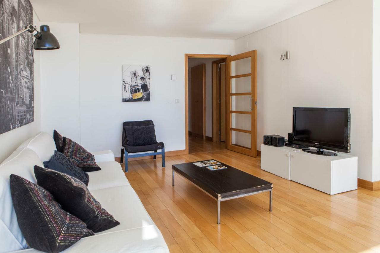 Rent4Rest Lisbon Parque Das Nacoes 17Th Floor River View ภายนอก รูปภาพ